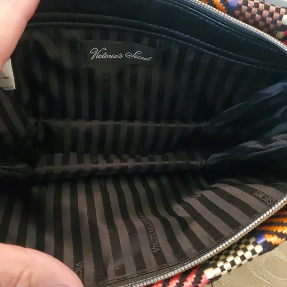 Victoria’s Secret Woven Y2K Multicolor Bag with Gold Chain Handle - Picture 7 of 8